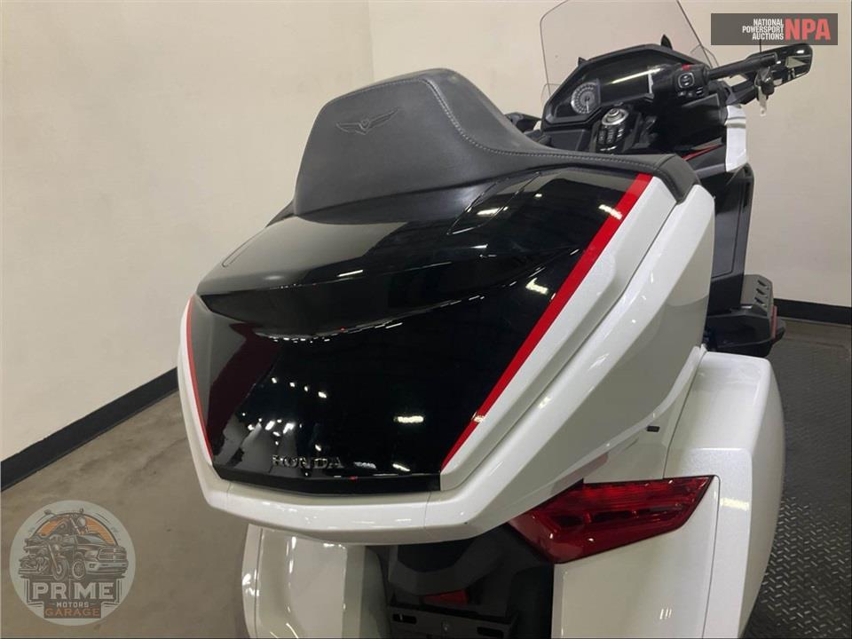 2024 Honda GL1800 GOLDWING TOUR — фото 20
