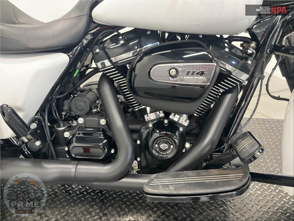 2020 Harley-Davidson FLHXS STREET GLIDE SPECIAL — фото 6