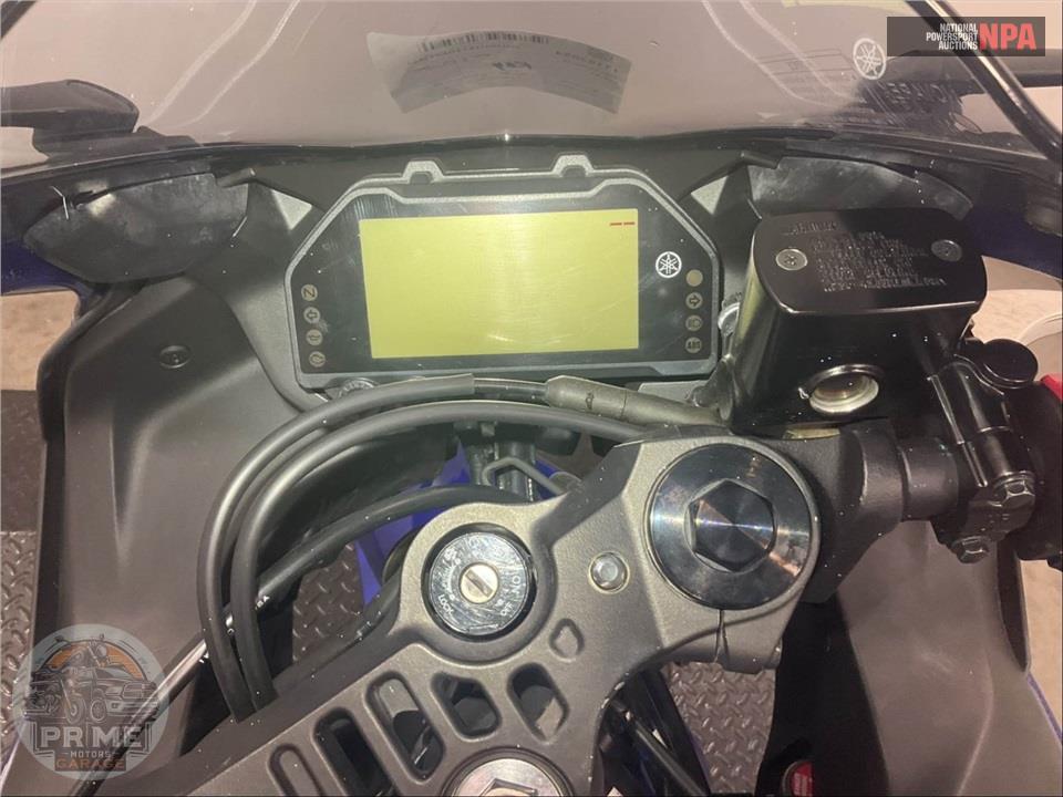 2024 Yamaha YZF-R3 — фото 5