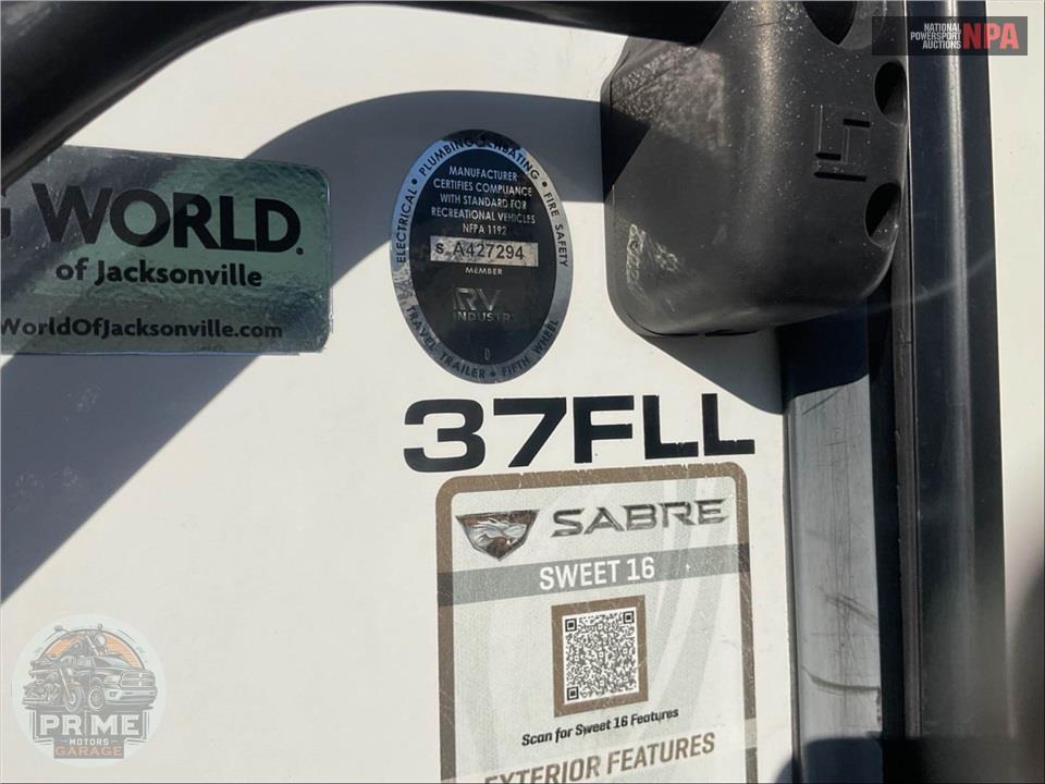 2022 Sabre By Forest River M-37FLL - FIFTH WHEEL SERIES — фото 4