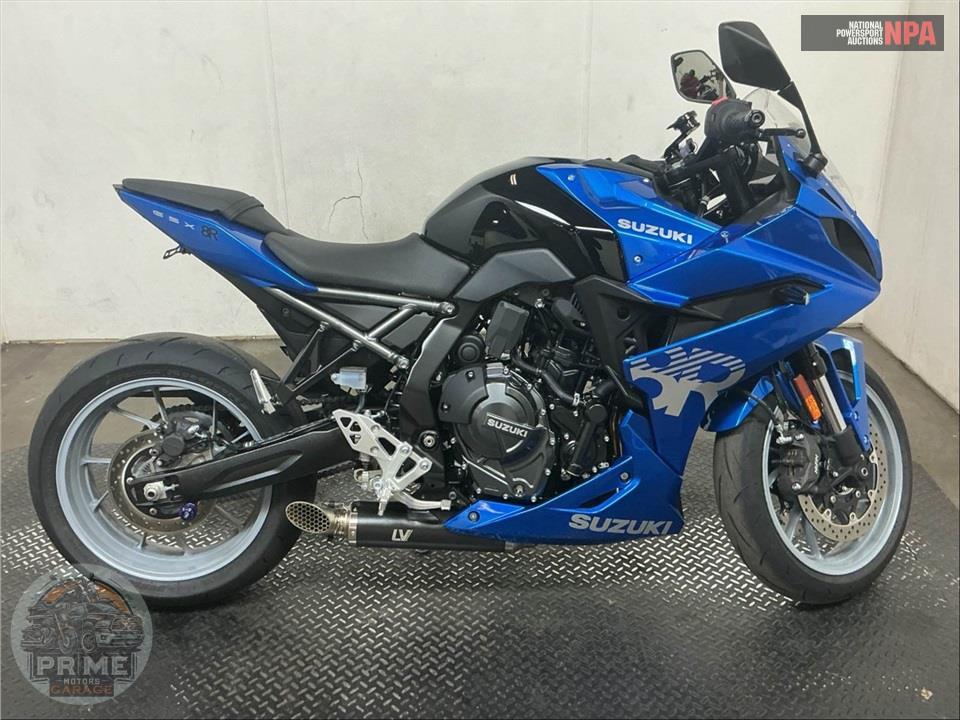 2025 Suzuki GSX800FRQM5 GSX-8R — фото 1
