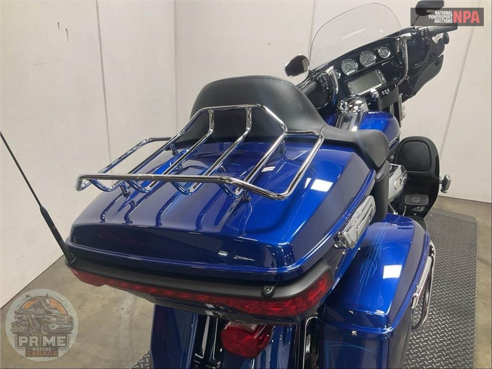 2017 Harley-Davidson FLHTK ULTRA LIMITED — фото 18
