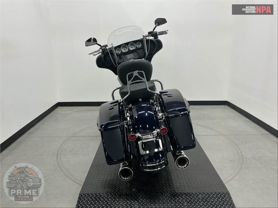 2019 Harley-Davidson FLHX STREET GLIDE — фото 4