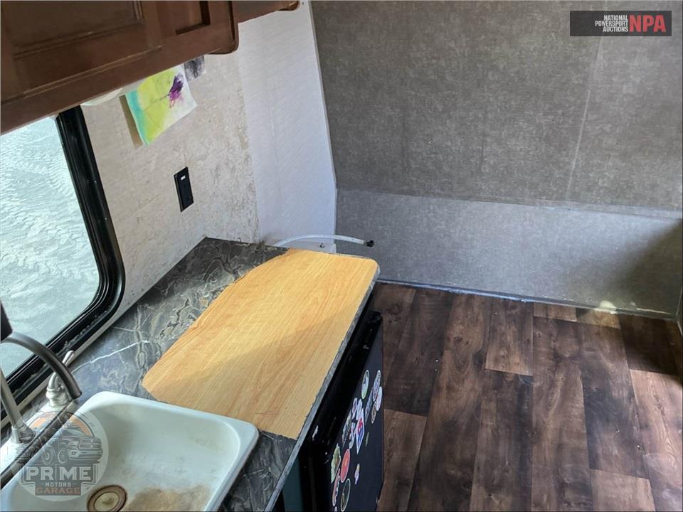 2017 Keystone Rv M-1850 FL - SUMMERLAND MINI SERIES — фото 8
