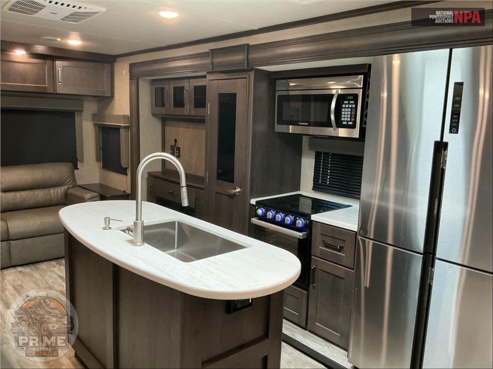 2022 Grand Design Recreational Vehicles M-315RLTS - REFLECTION SERIES — фото 6