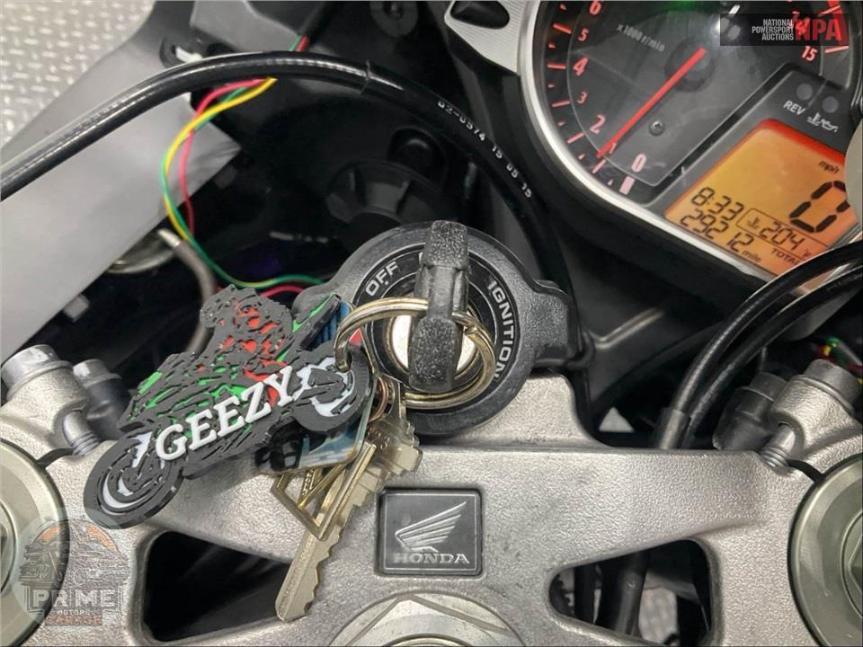 2008 Honda CBR1000RR8 — фото 12