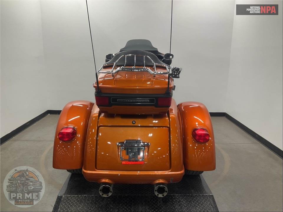 2013 Harley-Davidson FLHTCUTG TRIGLIDE UL CLSC — фото 4