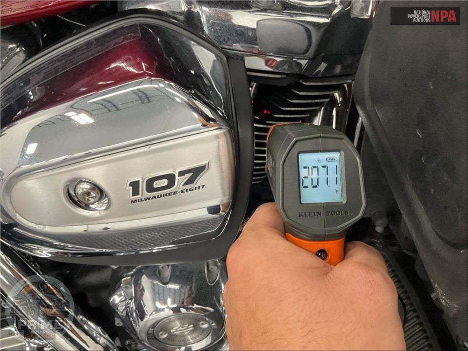2017 Harley-Davidson FLHTK ULTRA LIMITED — фото 8