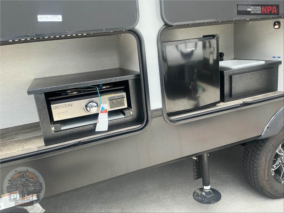 2023 Cherokee By Forest River M-3910SUITE - ARCTIC WOLF FIFTH WHEEL SERIES — фото 40