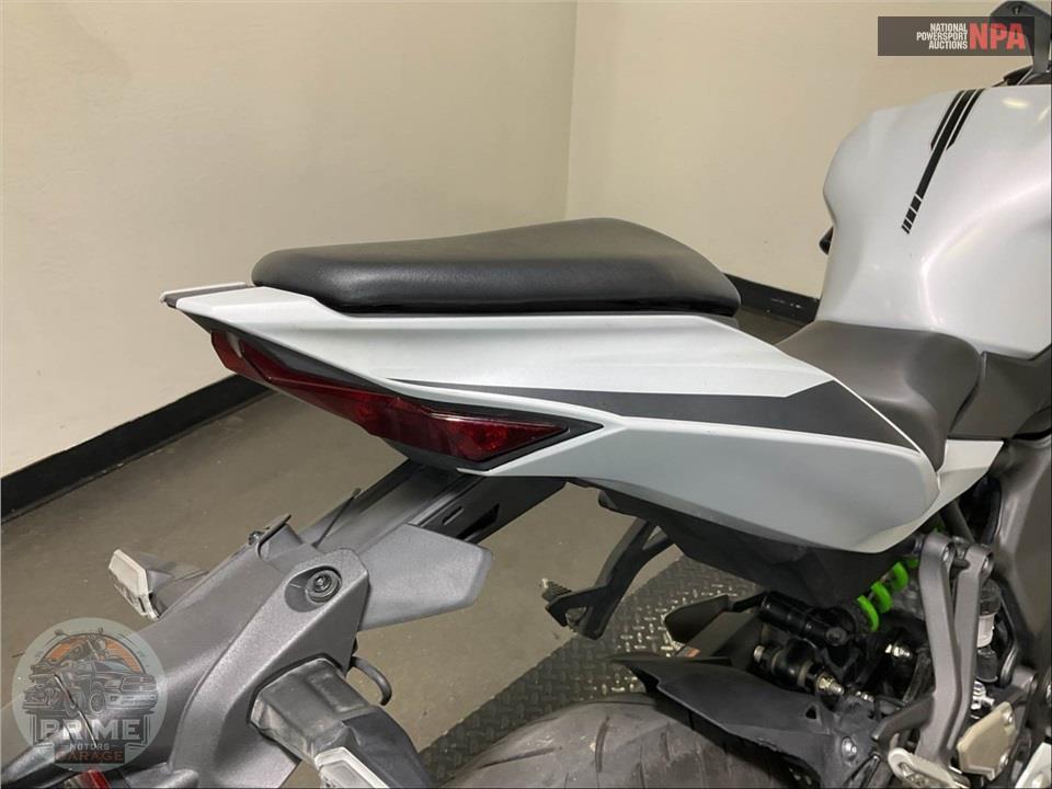 2025 Kawasaki ZX400SSFAL NINJA ZX-4RR (ABS) — фото 38