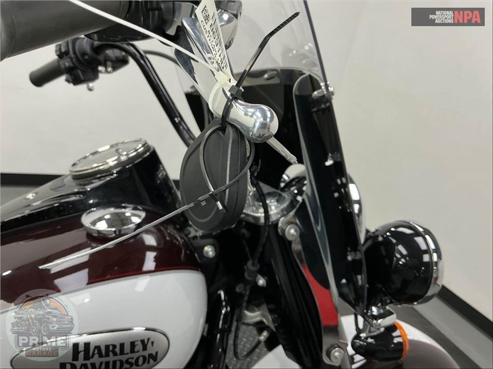 2021 Harley-Davidson FLHCS HERITAGE CLASSIC 114 — фото 12