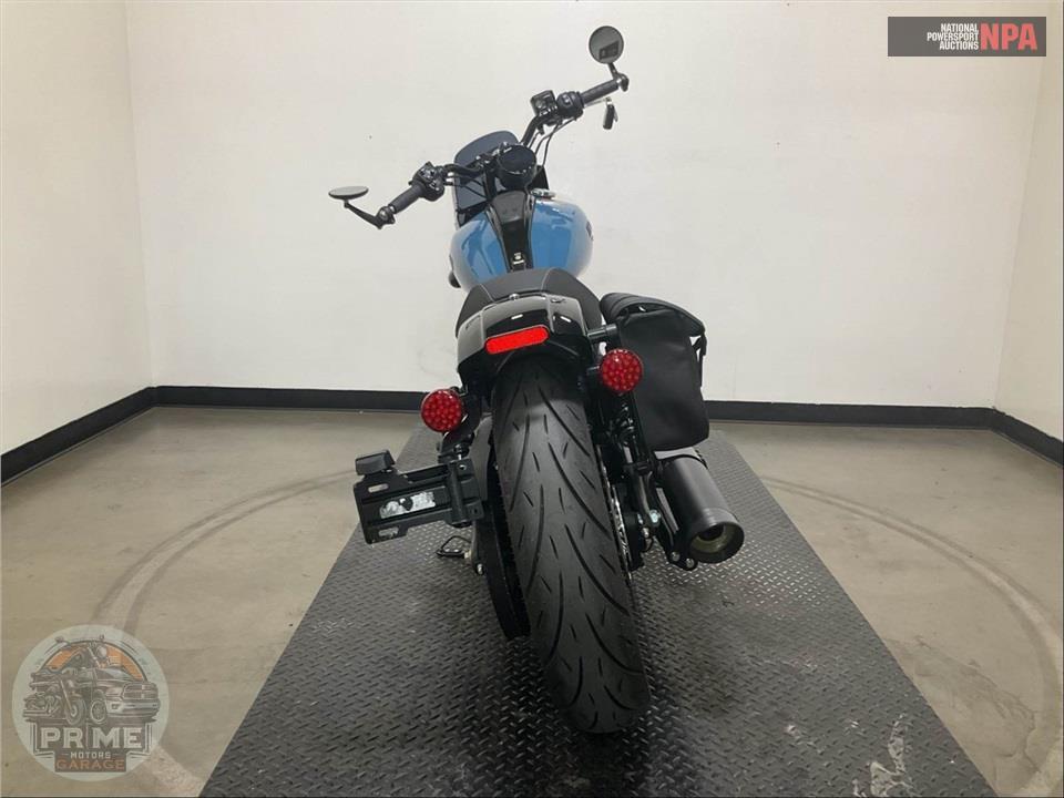 2025 Indian Motorcycle SPORT SCOUT LIMITED WITH TECHOLOGY PACKAGE (COLOR) — фото 4