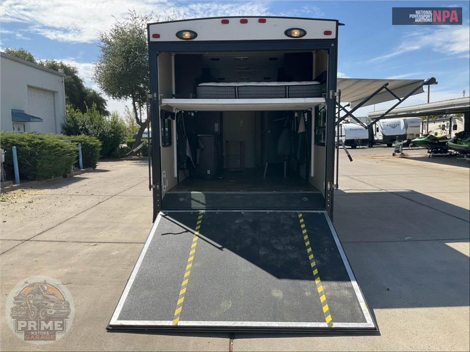 2015 Dutchmen R2600 RUBICON TOY-HAULER TRAVEL TRAILER — фото 42