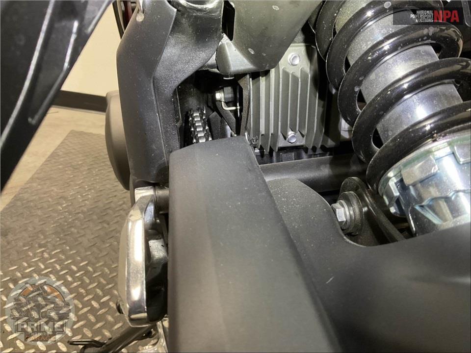 2025 Triumph TRIDENT 660 TRIPLE TRIBUTE EDITION — фото 10