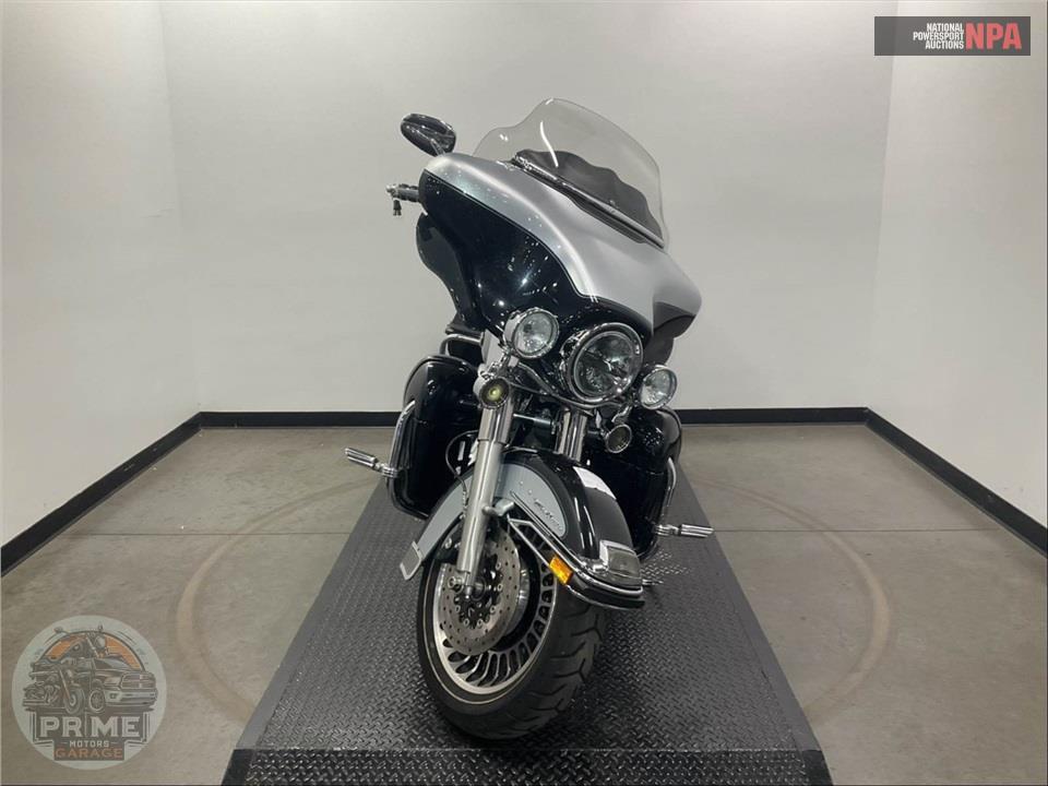 2013 Harley-Davidson FLHTCU UL CLSC EL GLIDE — фото 2