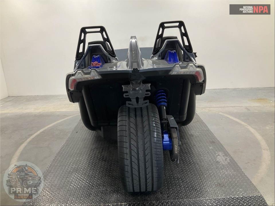 2021 Polaris SLINGSHOT R AUTODRIVE — фото 4