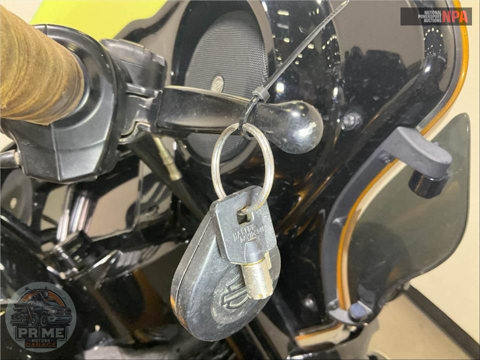 2023 Harley-Davidson FLHTK ELECTRA GLIDE ULTRA LIMITED — фото 13