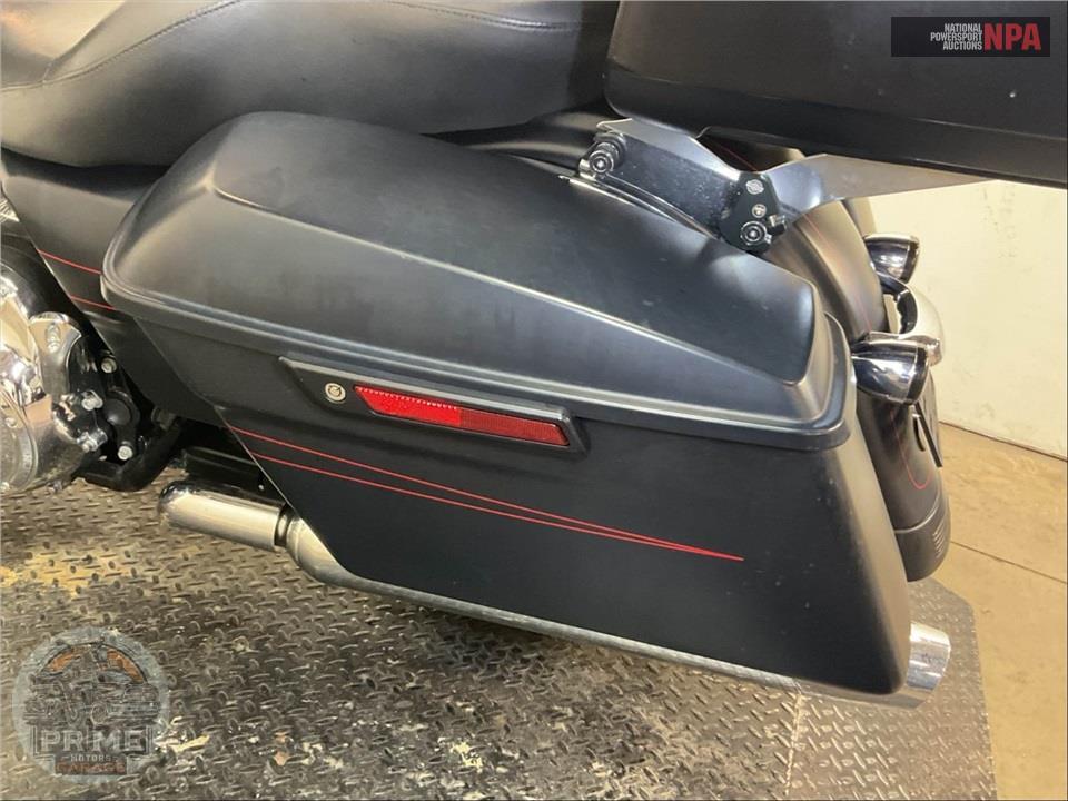2016 Harley-Davidson FLHXS STREET GLIDE SPECIAL — фото 15