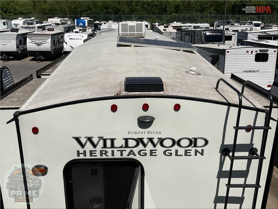 2023 Wildwood By Forest River M-356QB - HERITAGE GLEN FIFTH WHEEL SERIES — фото 54