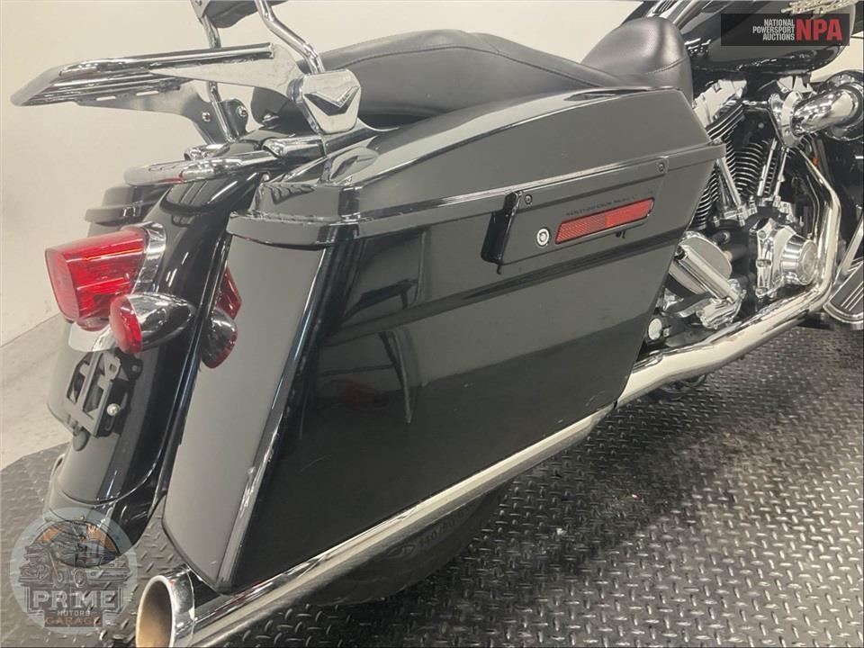 2006 Harley-Davidson FLHXI STREET GLIDE — фото 27