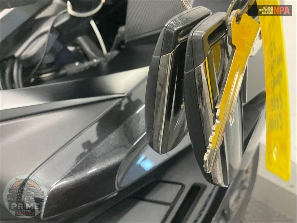 2022 Honda GL1800D GOLDWING TOUR DCT — фото 10