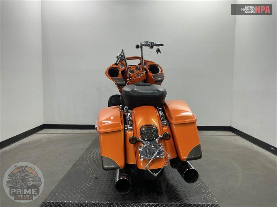 2015 Harley-Davidson FLTRUSE CVO ROAD GLIDE ULTRA — фото 4