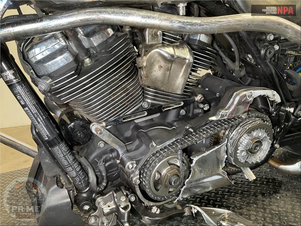 2017 Harley-Davidson FLTRXS ROAD GLIDE SPECIAL — фото 7