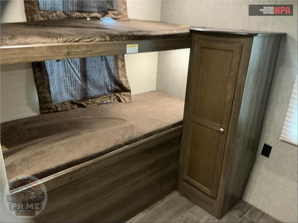 2017 Keystone Rv M-308 BHS - BULLET ULTRA LITE SERIES — фото 21