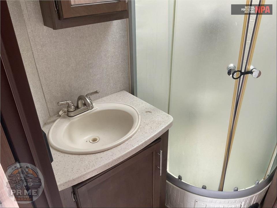 2019 Keystone Rv M-32 RLI COUGAR SERIES — фото 13