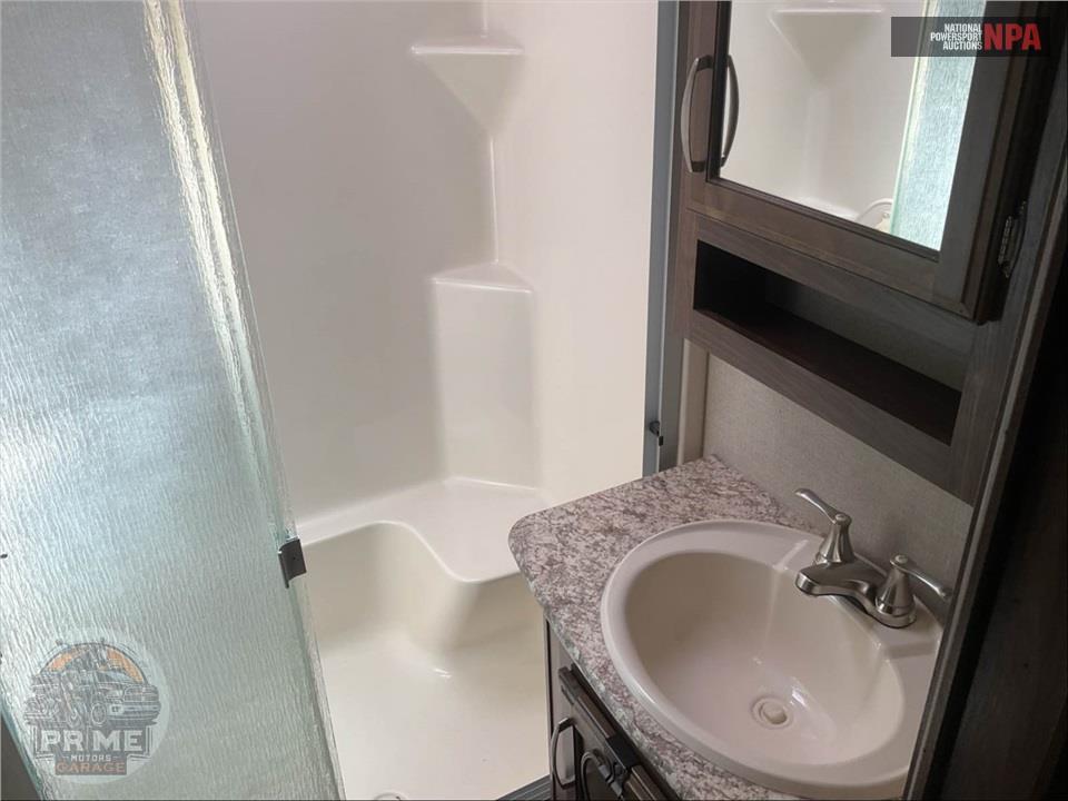 2017 Keystone Rv M-352 RL - MONTANA HIGH COUNTRY FIFTH WHEEL SERIES — фото 12