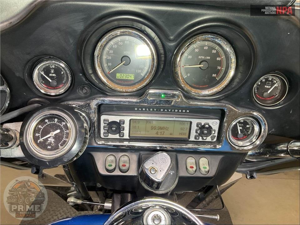2011 Harley-Davidson FLHTCUTG TRIGLIDE UL CLSC — фото 5