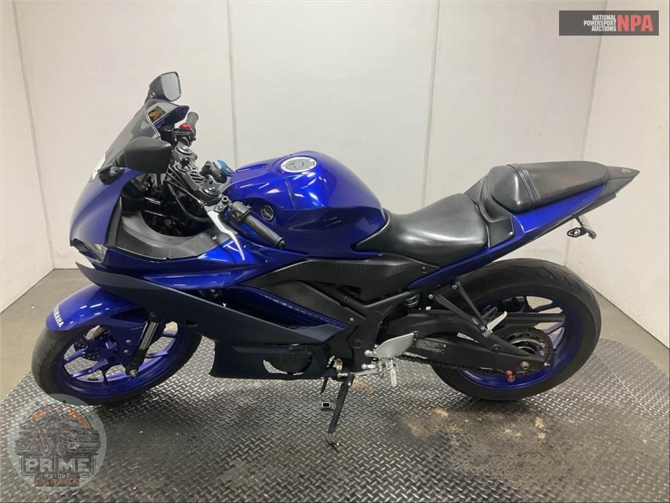 2024 Yamaha YZF-R3 — фото 3