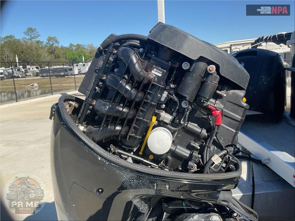 2023 Bennington Pontoons 22 SS(*) S SERIES L=23/E=1-150HP MERCURY OB — фото 6