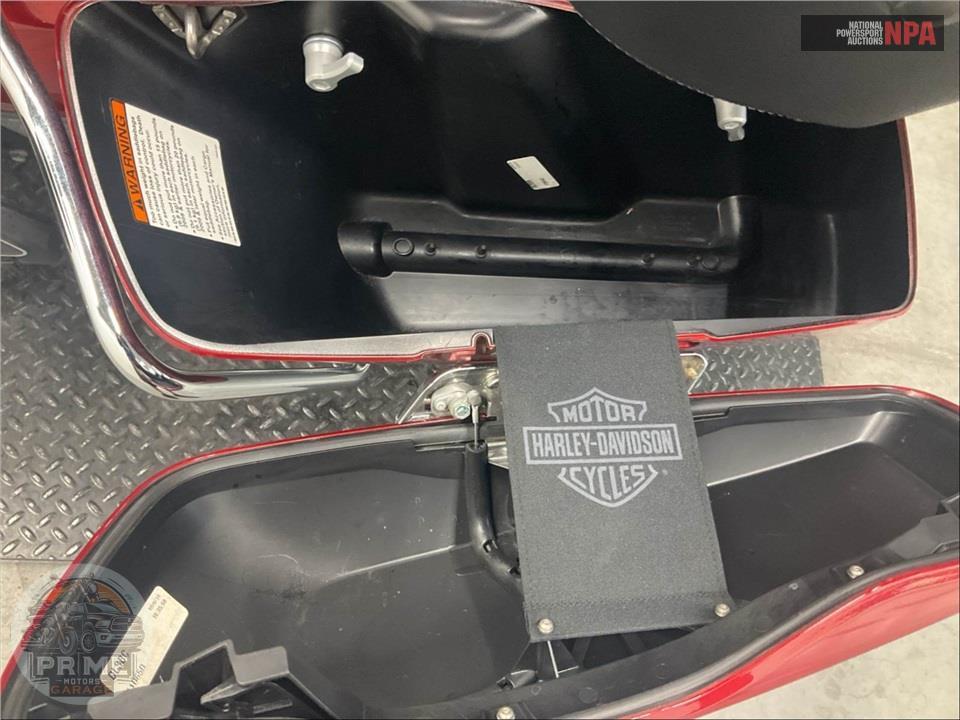2019 Harley-Davidson FLHTCU ELECTRA GLIDE ULTRA CLASSIC — фото 16