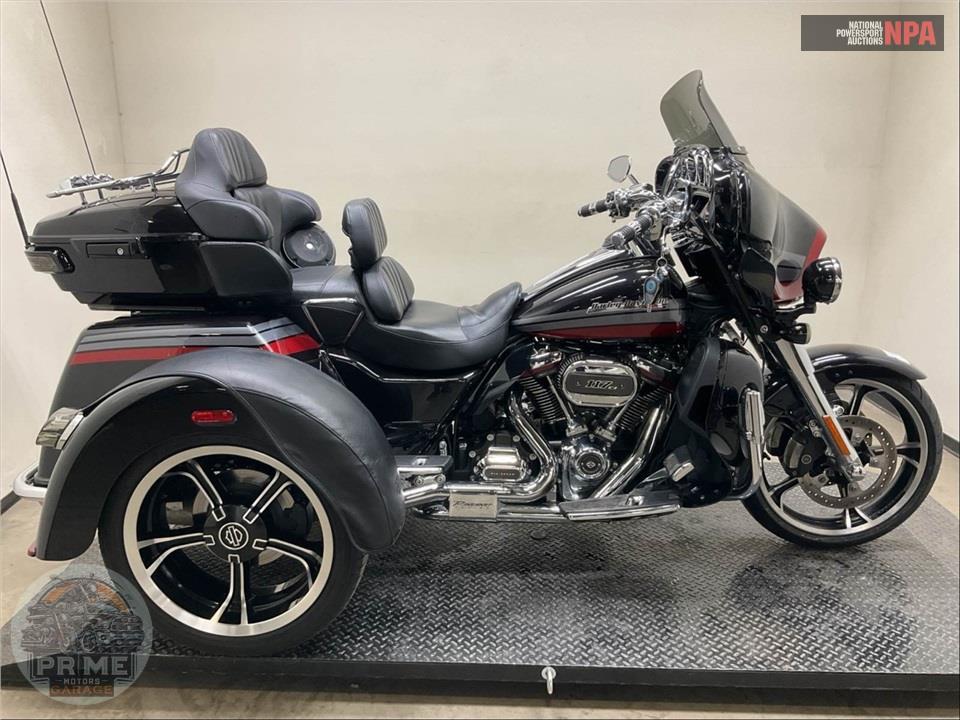 2020 Harley-Davidson FLHTCUTGSE CVO TRI GLIDE — фото 1