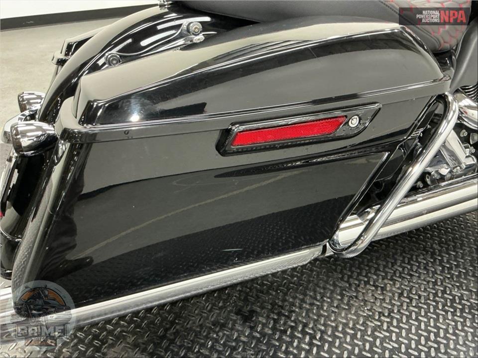 2014 Harley-Davidson FLHX STREET GLIDE — фото 35