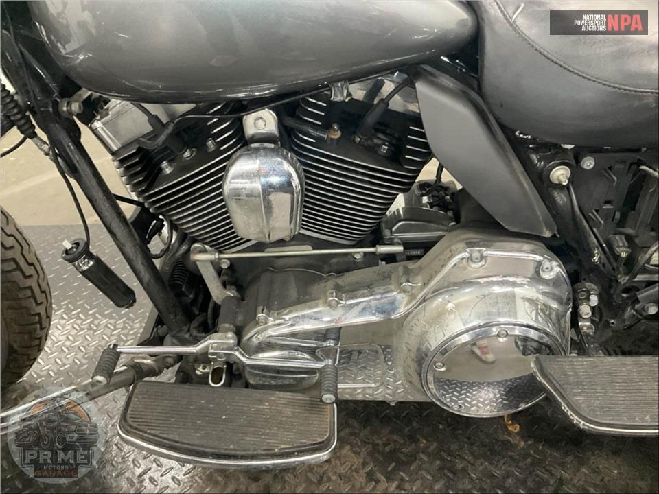 2009 Harley-Davidson FLHTCUTG TRIGLIDE ULTRA CLASSIC — фото 7