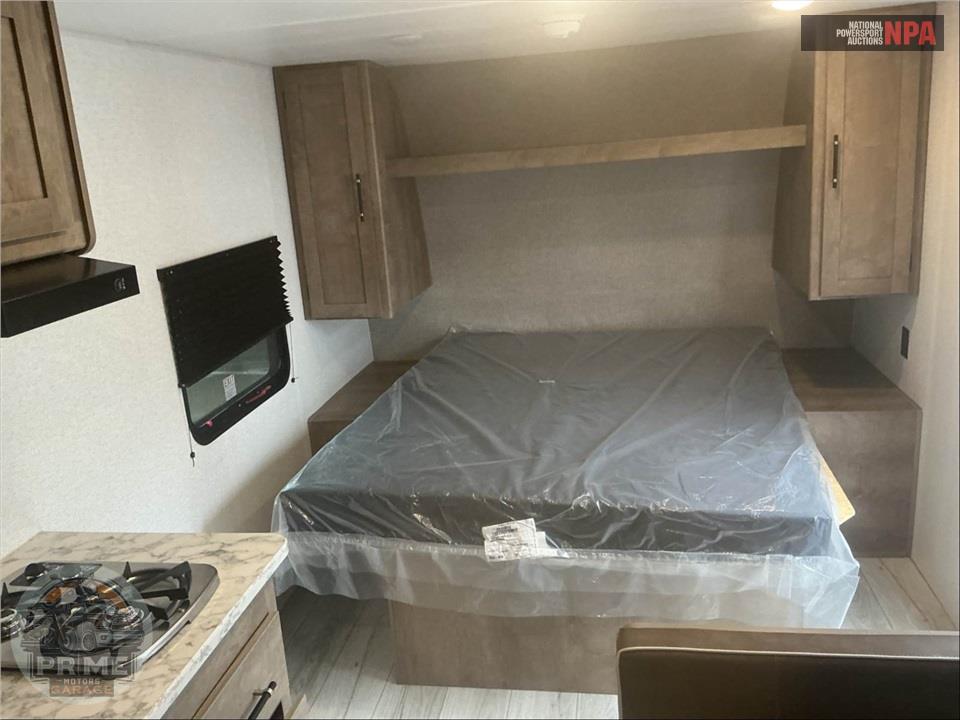 2025 Keystone Rv M-1700 FQ - SPRINGDALE MINI SERIES — фото 9
