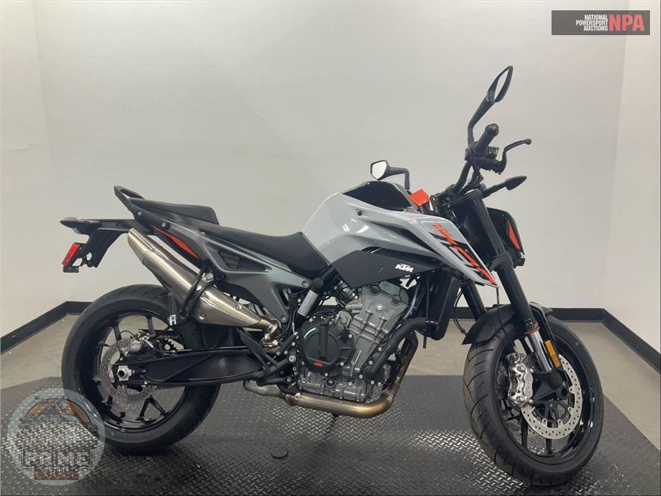 2024 KTM 790 DUKE