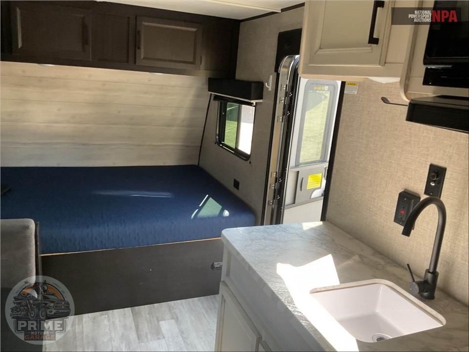 2022 Jayco M-174 BH - JAY FLIGHT SLX BAJA EDITION SERIES — фото 9