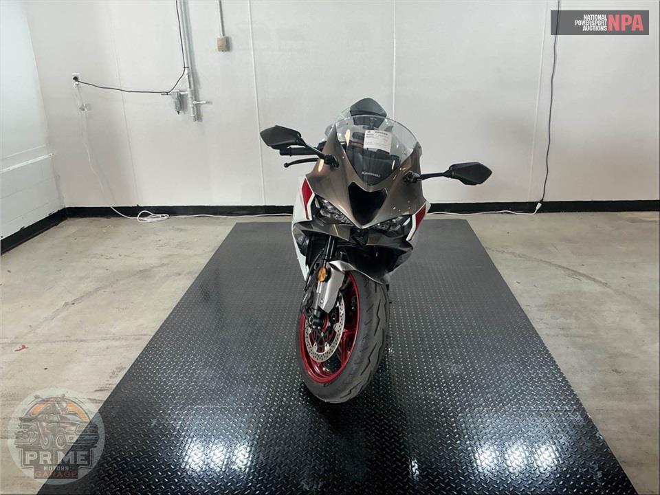 2025 Kawasaki ZX636KSFAL NINJA ZX-6R — фото 2