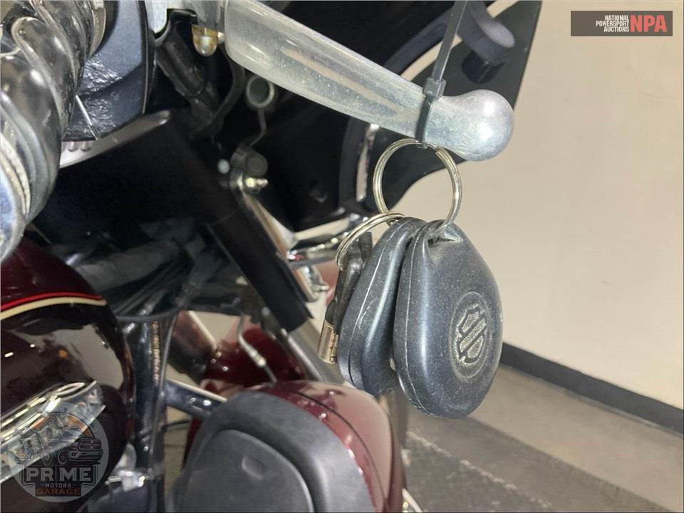2015 Harley-Davidson FLHTCUL ULTRA CLASSIC LOW — фото 15
