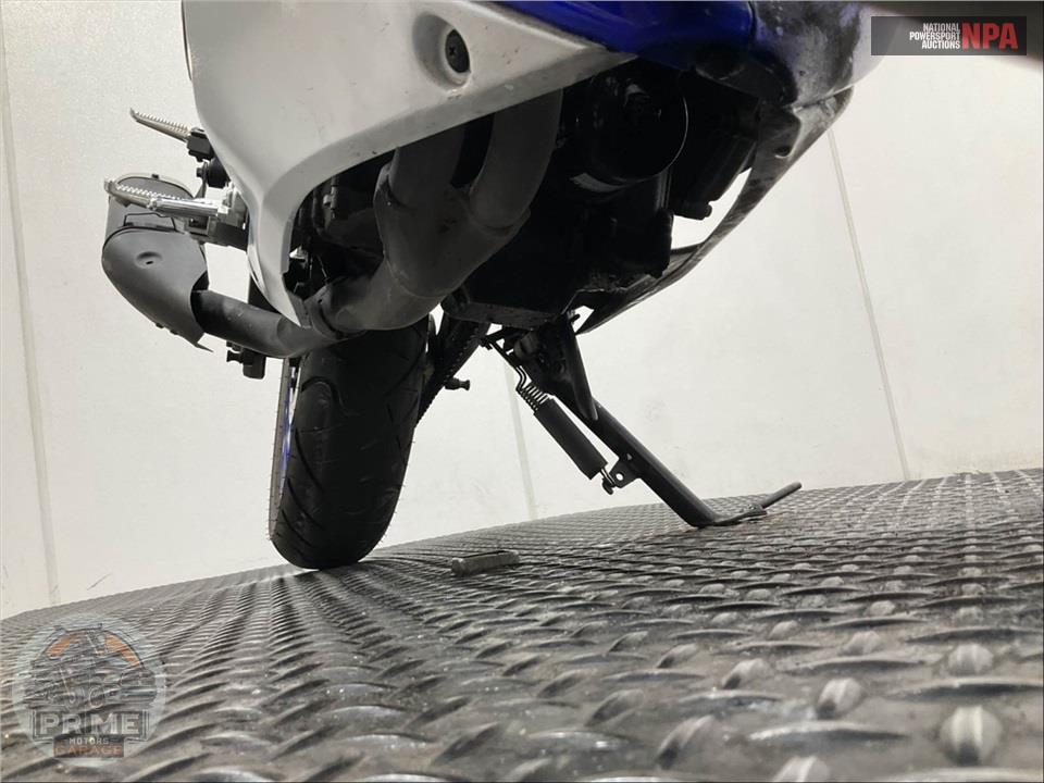 2016 Yamaha YZF-R3 — фото 12