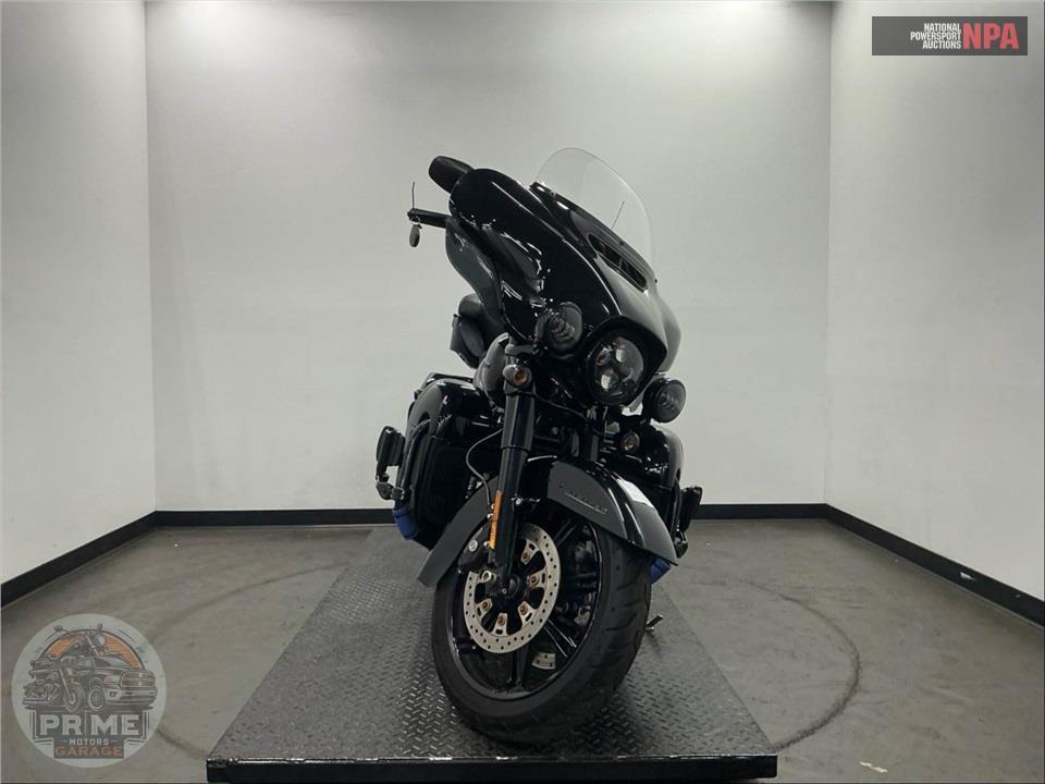 2022 Harley-Davidson FLHTK ULTRA LIMITED — фото 2