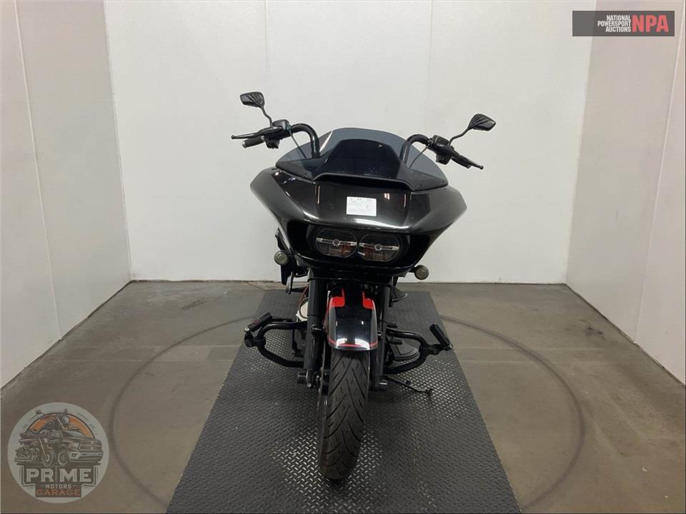 2018 Harley-Davidson FLTRXSE CVO ROAD GLIDE — фото 2