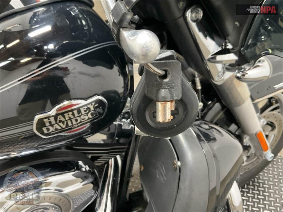 2013 Harley-Davidson FLHTCUTG TRIGLIDE UL CLSC — фото 34