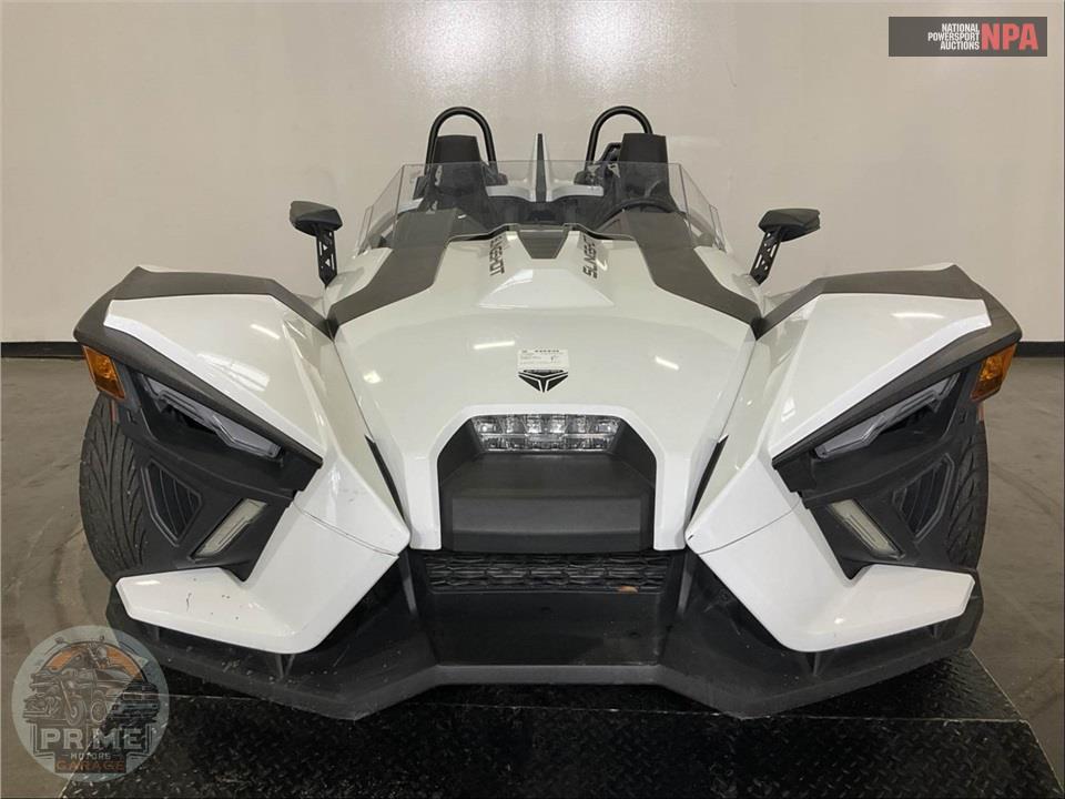 2021 Polaris SLINGSHOT S WITH TECHNOLOGY PACKAGE AUTODRIVE — фото 2