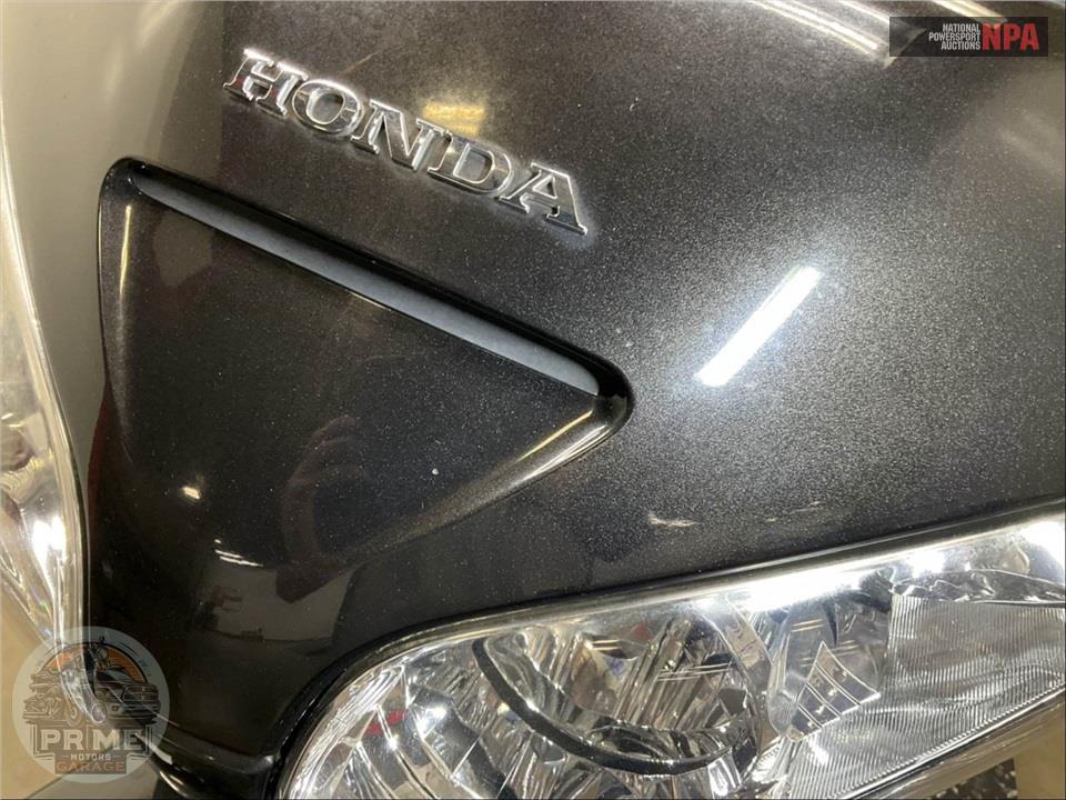 2010 Honda GL1800HPMA GOLDWING — фото 16