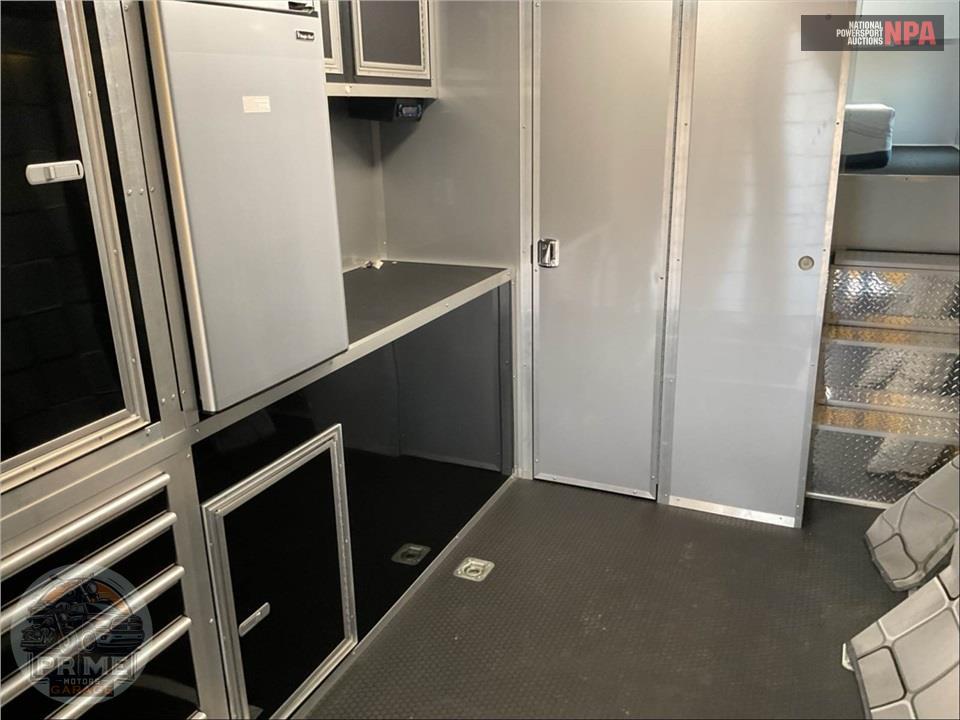 2022 Vintage Trailers P834-PS BATH — фото 15