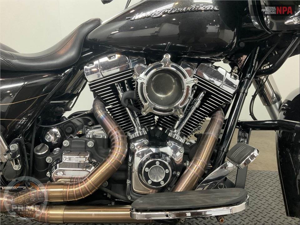 2016 Harley-Davidson FLTRXS ROAD GLIDE SPECIAL — фото 6